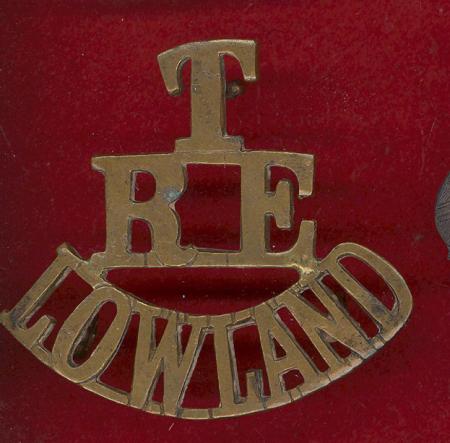 T / RE / LOWLAND WW1 shoulder title
