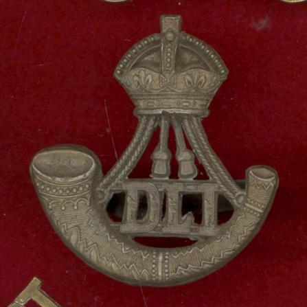 Durham Light Infantry WW2 plastic economy cap badge 
