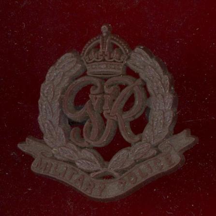 Military Police WW2 plastic economy cap badge 