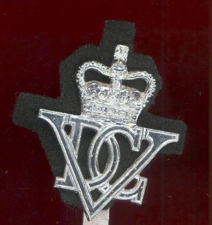 5th Inniskilling Dragoon Guards staybright cap badge