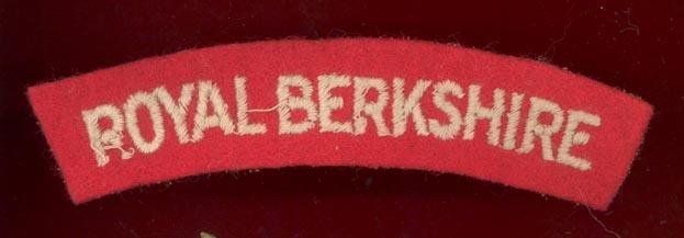 ROYAL BERKSHIRE WW2 cloth shoulder title