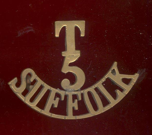 T / 5 / SUFFOLK WW1 shoulder title