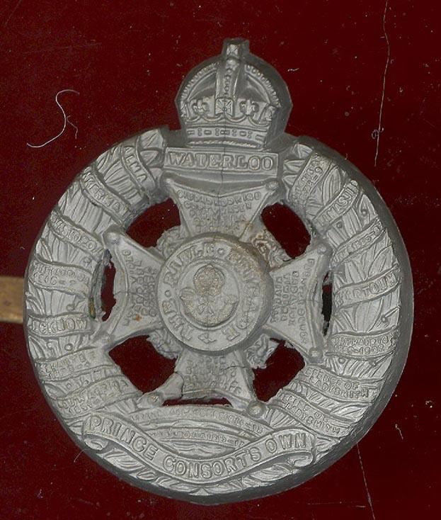 The Rifle Brigade WW2 plastic economy cap badge