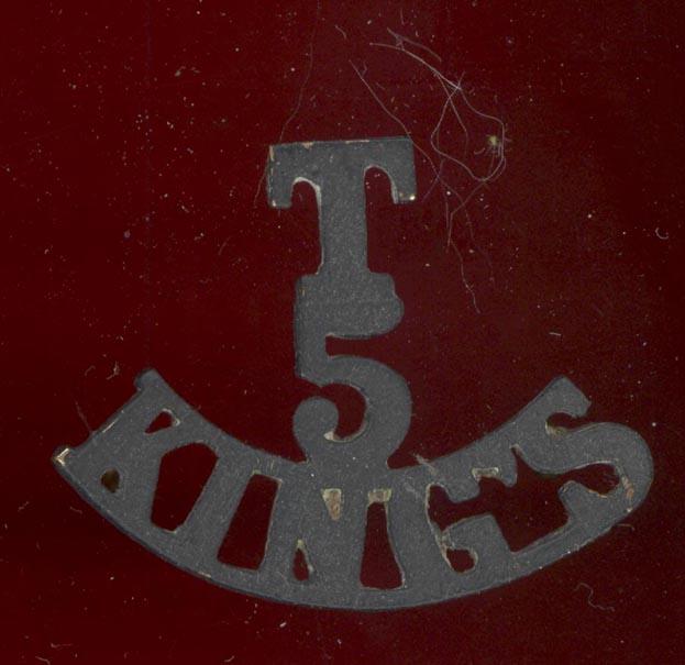 T / 5 / KING'S WW1 shoulder title