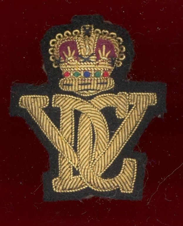 5th Royal Inniskilling Dragoon Guards Officer's  bullion beret badge
