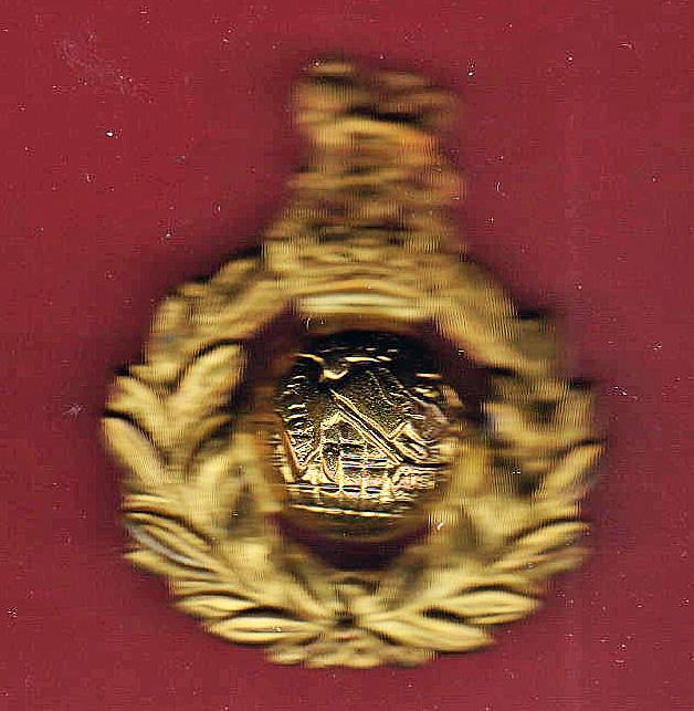 Royal Marines WW2 King's crown OR's cap badge