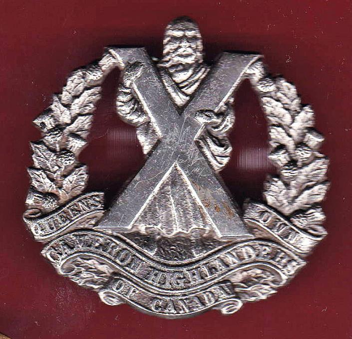 Canadian Queen's Own Cameron Highlanders of Canada WW2  Officer H/M silver glengarry badge