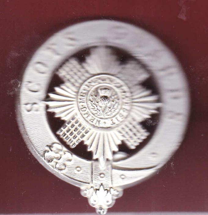 The Scots Guards Pipers Glengarry badge