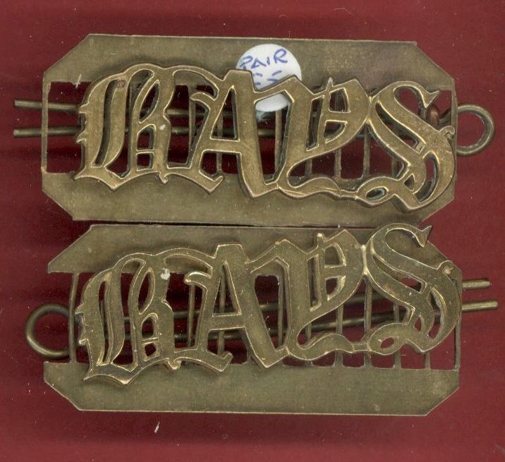 BAYS 2nd Dragoon Guards ,The Queens Bays  shoulder titles