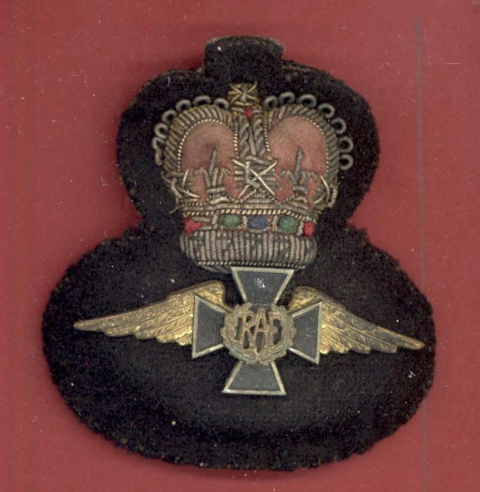 Royal Air Force Chaplains Officer's dress cap badge