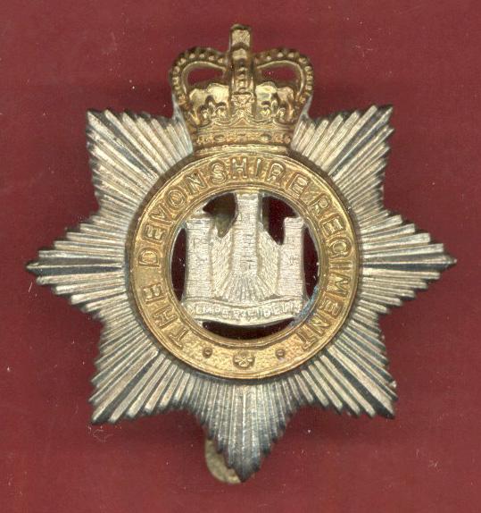 The Devonshire Regiment EIIR metal cap badge