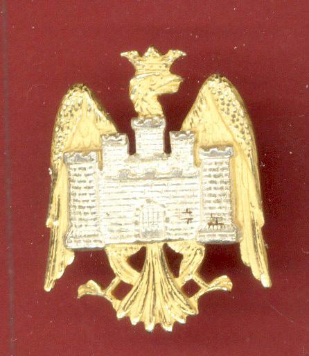 Bedfordshire Yeomanry Officer’s dress cap badge.
