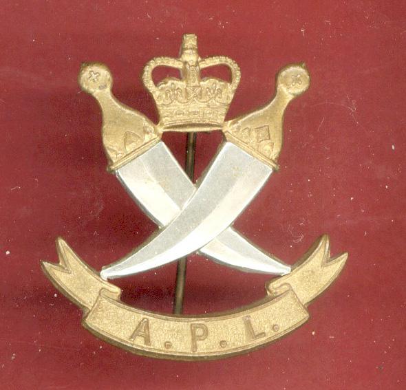 Aden Protectorate Levies Officer's cap badge