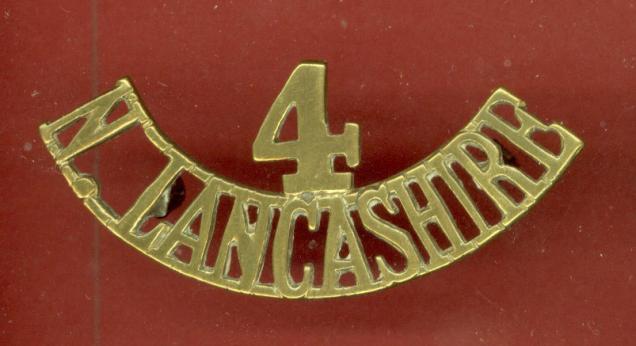 4 / N.LANCASHIRE WW1 greatcoat shoulder title