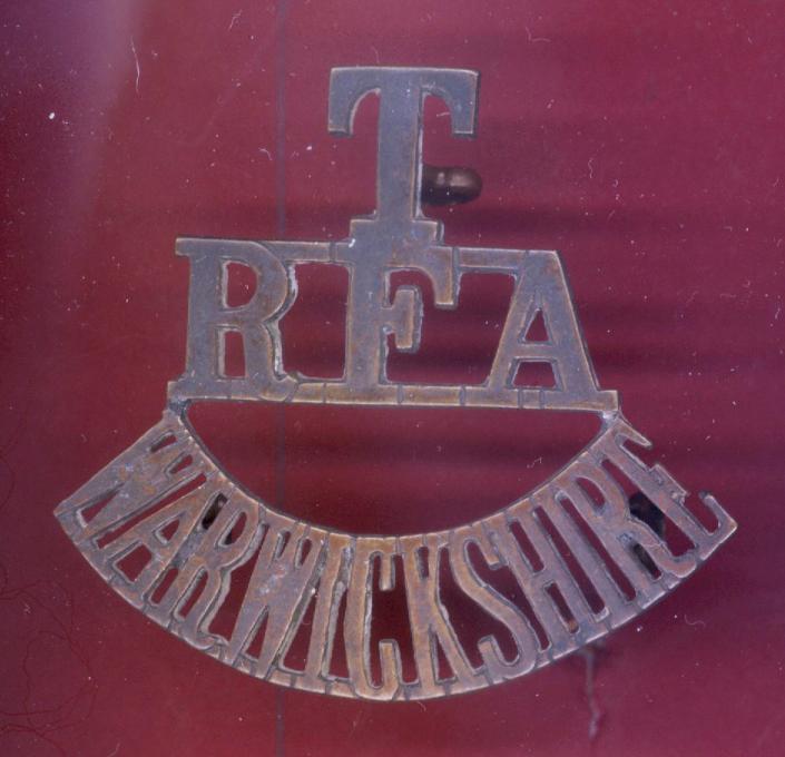 T / RFA / WARWICKSHIRE WW1 territorial shoulder title