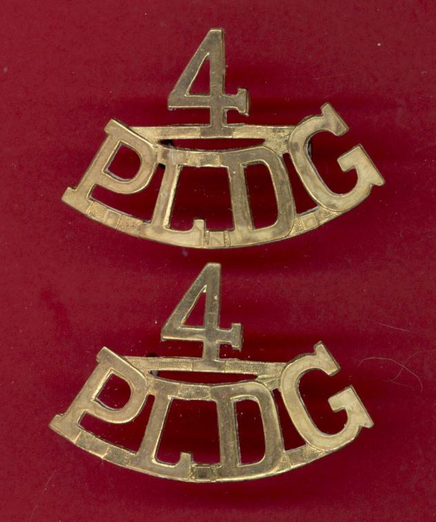 Canadian 4 / P.L.D.G. 4th Princess Louise Dragoon Guards shoulder titles