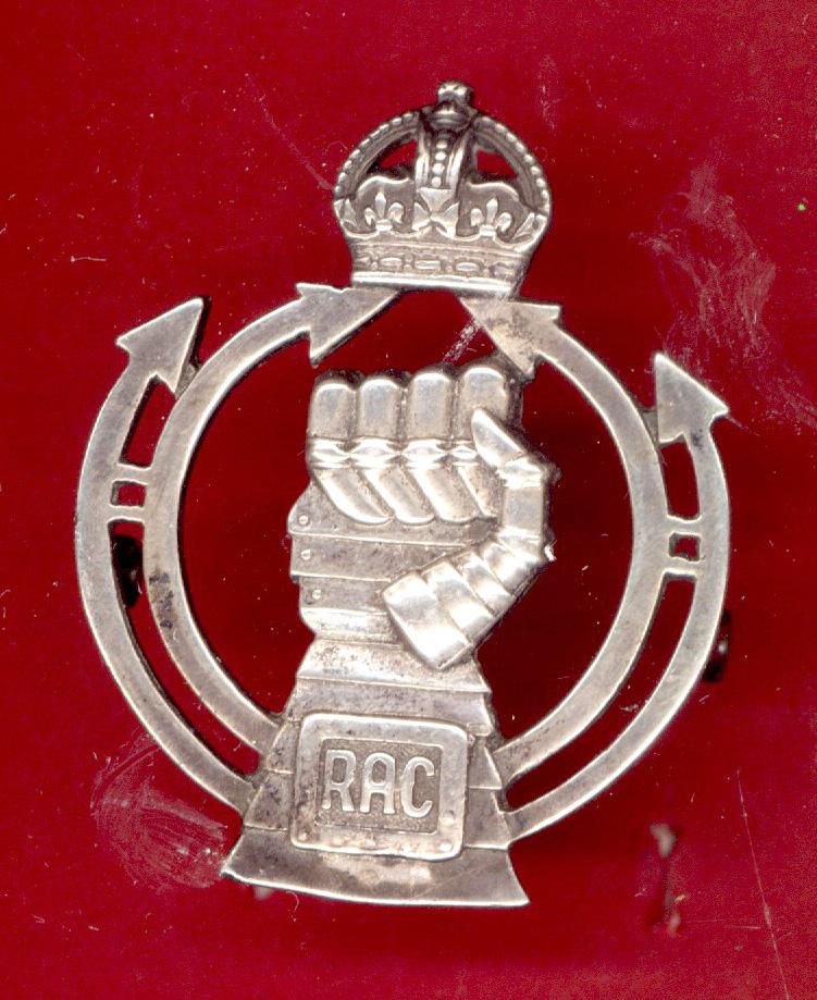Royal Armoured Corps WW2 Officer's HM silver beret badge
