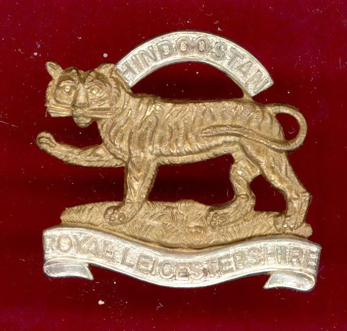 Royal Leicestershire Regiment Officer's beret badge