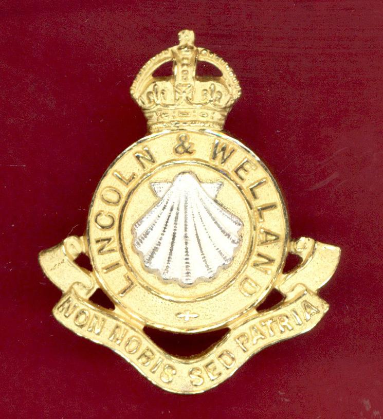 Canadian Lincoln and Welland Regiment Officer cap badge