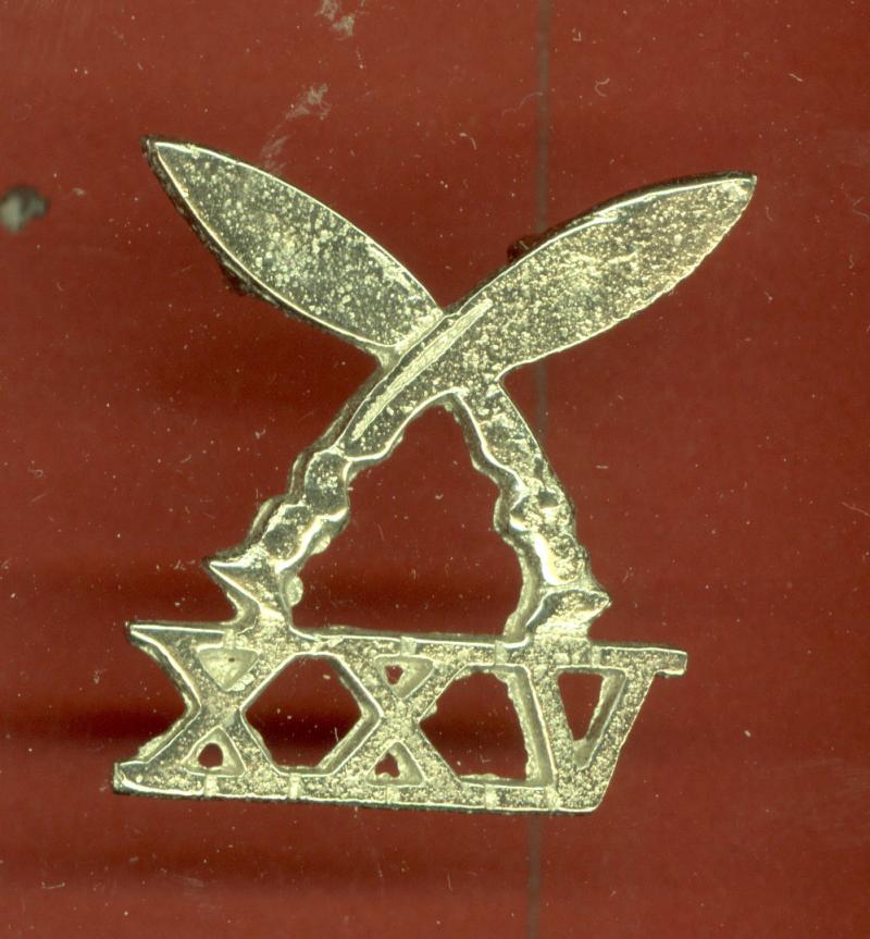 25th Gurkha Rifles WW2 head-dress badge