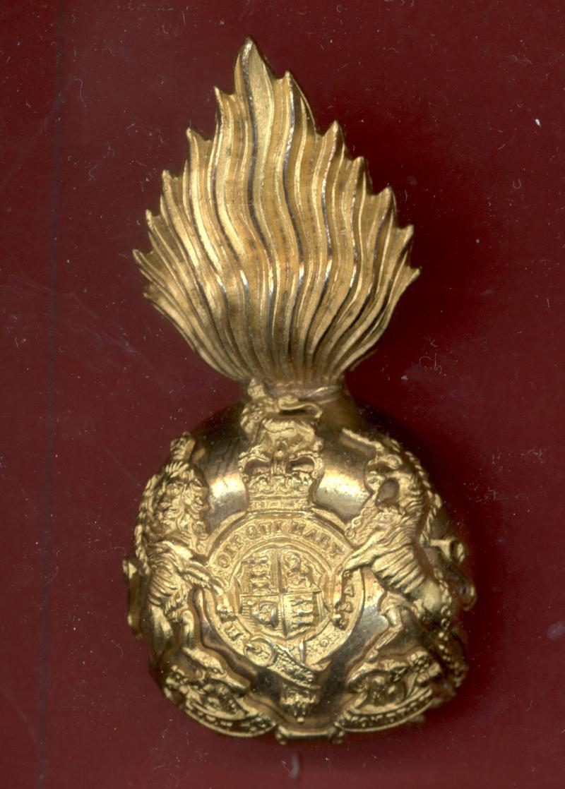 Scottish Royal Scots Fusiliers Officer's EIIR glengarry Badge