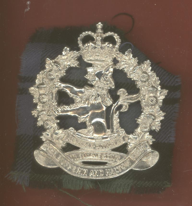 Canadian Lorne Scots EIIR glengarry badge