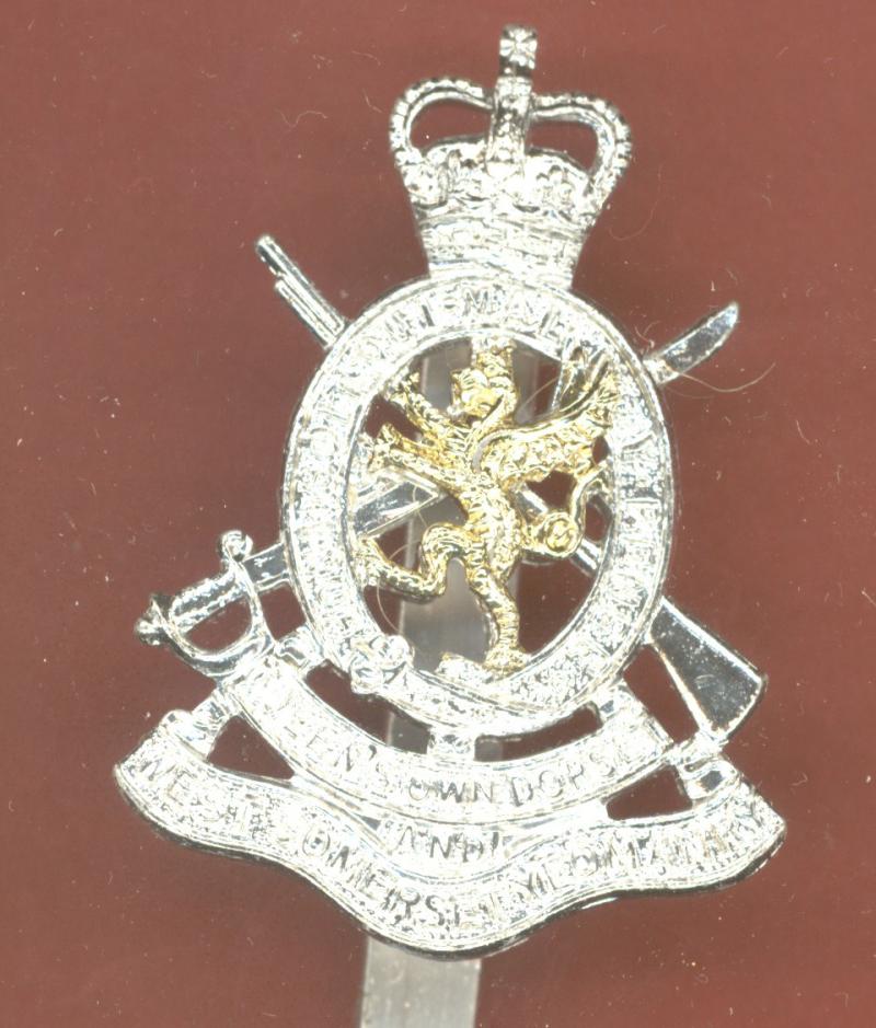 Q.O. Dorset & West Somerset Yeomanry staybright cap badge