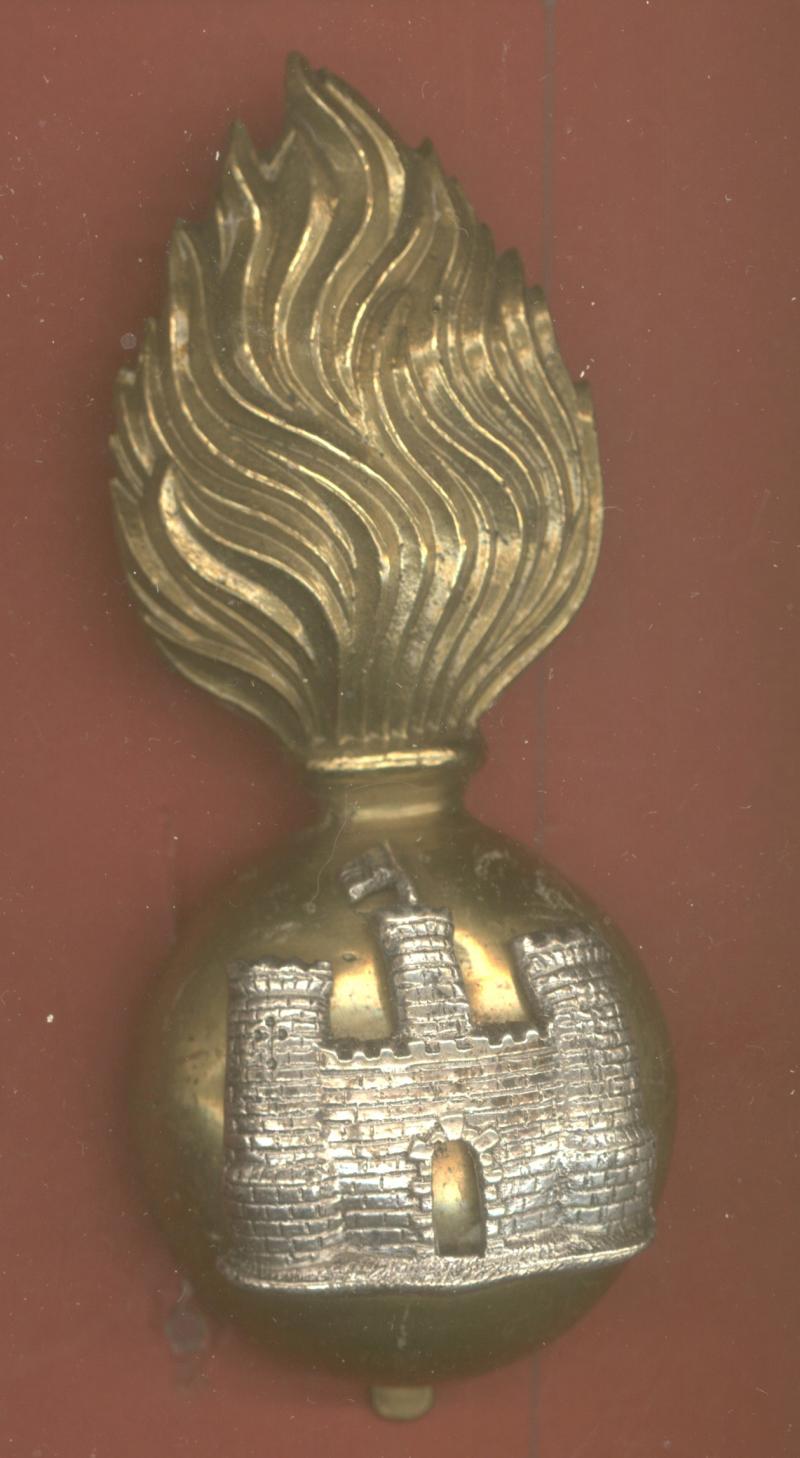 Royal Inniskilling Fusiliers  Officer’s fur cap F.S. helmet grenade.
