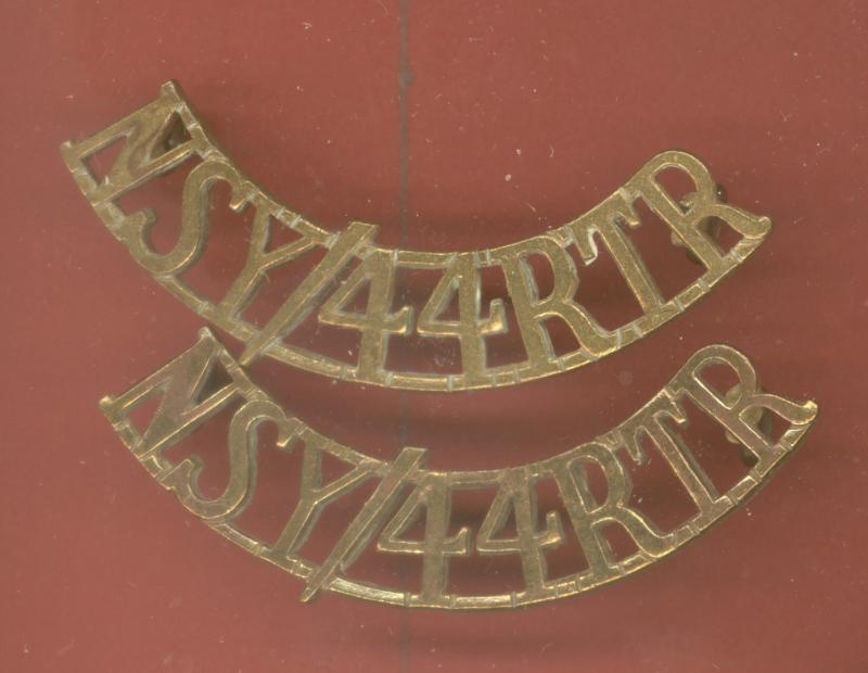 N. S. Y. / 44 R.T.R. brass shoulder titles