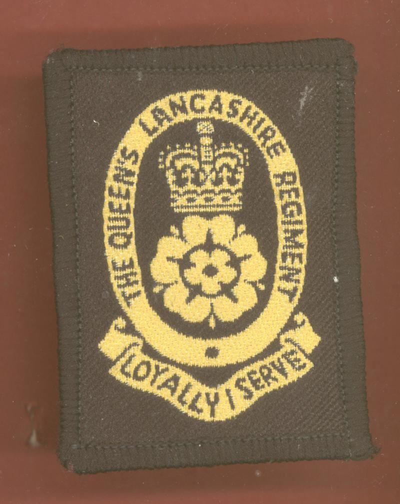 The Queen's Lancashire Regiment Or's cloth beret badge