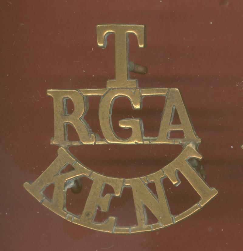 T / RGA / KENT WW1 shoulder title