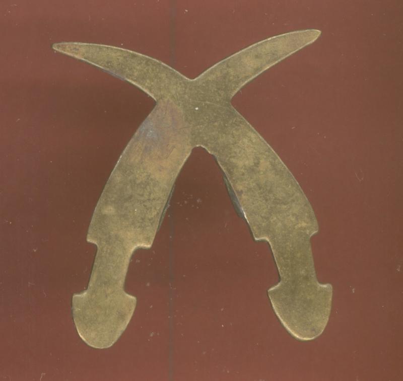 British Colonial Iraq Levies head-dress badge