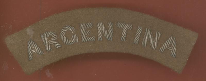 ARGENTINA Royal Air Force WW2 Officer cloth shoulder title