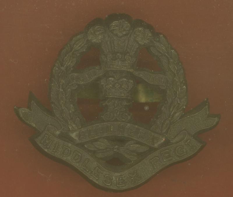 Middlesex Regiment WW2 plastic economy cap badge