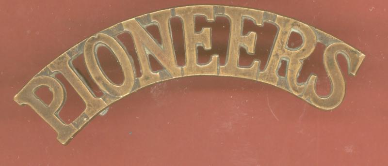 Canadian PIONEERS WW1 CEF shoulder title