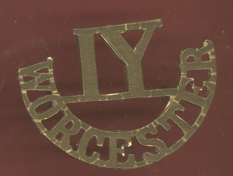 I.Y. / WORCESTER Imperial Yeomanry shoulder title