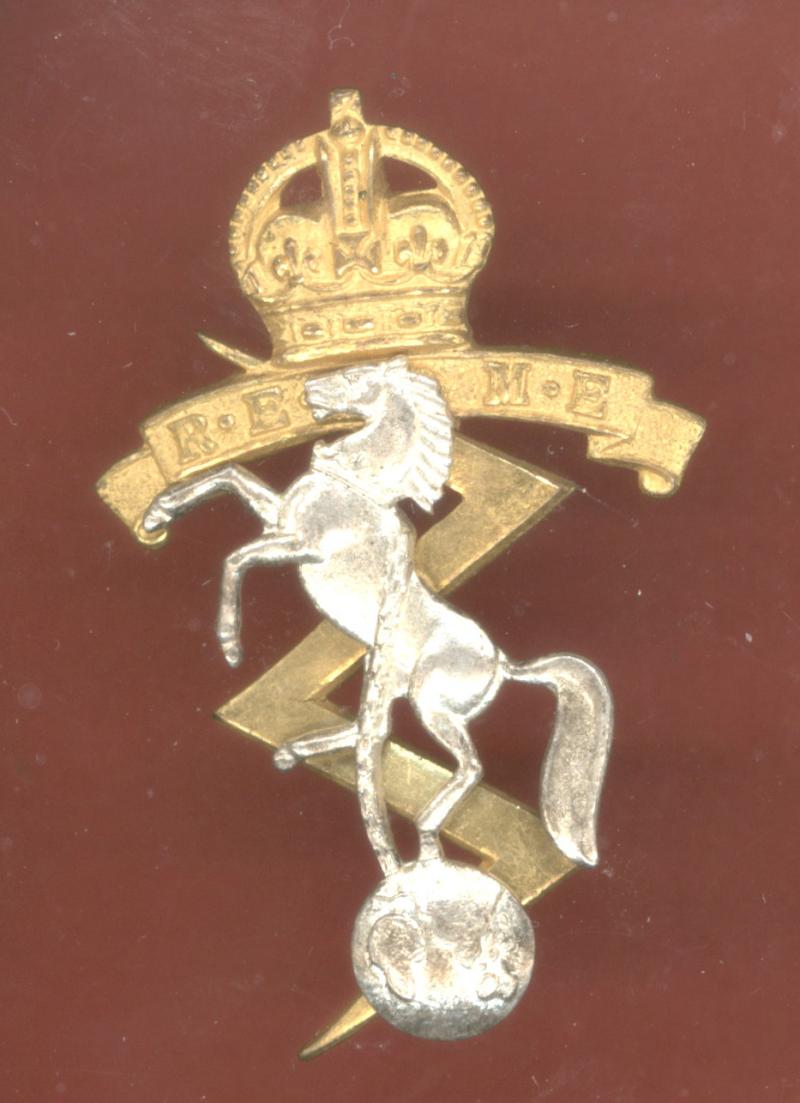 Royal Electrical Mechanical Engineers Officer's cap badge